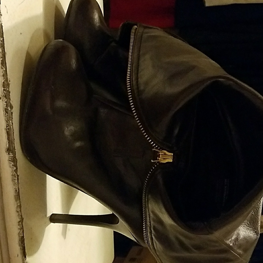 Dark brown Loveculture high-heel booties/boots